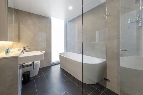 Meriton Suites Bondi Junction - Accommodation Newcastle 6