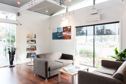 Majestic Oasis Apartments - Accommodation Newcastle 4