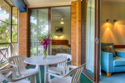 Vacation Village - Accommodation Newcastle 4