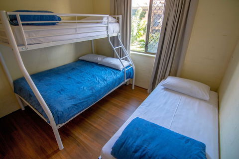 Mandurah Family Resort - Accommodation Newcastle 0