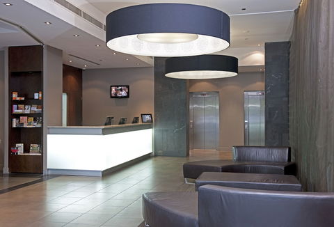 Mantra Hindmarsh Square - Accommodation Newcastle 3