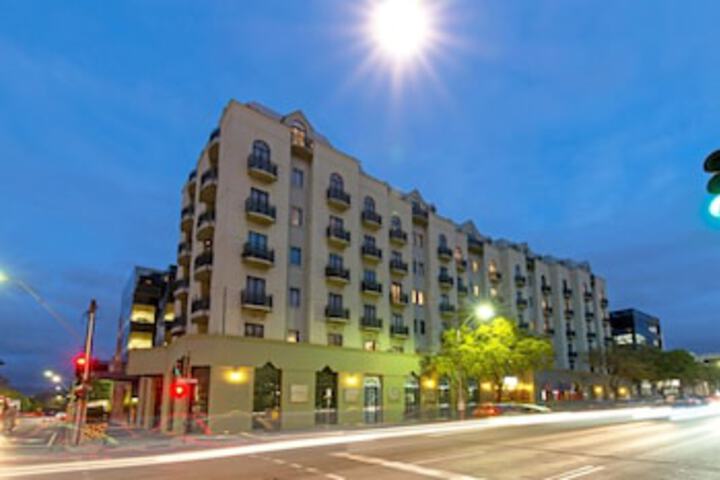 Adelaide City SA Accommodation Newcastle