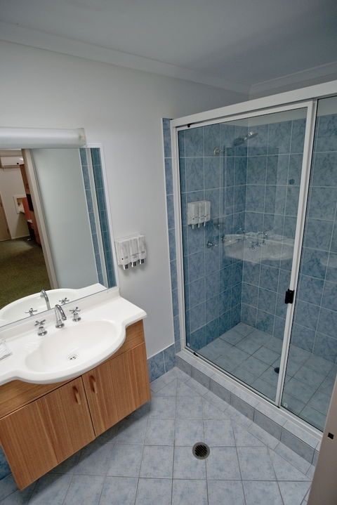 Centrepoint Motor Inn - Accommodation Newcastle 4