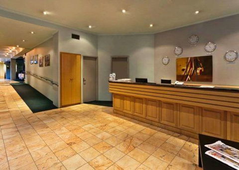 Quality Hotel Manor - Accommodation Newcastle 2