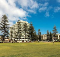 Oaks Glenelg Liberty Suites - Accommodation Newcastle