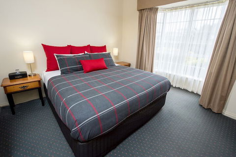 John Pirie Motor Inn - Accommodation Newcastle 5