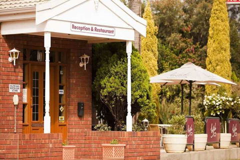 John Pirie Motor Inn - Accommodation Newcastle 2