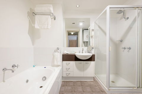 Ringwood Royale - Accommodation Newcastle 4