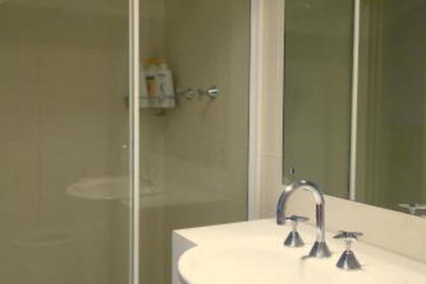 Kingston Terrace Apartments - Accommodation Newcastle 6