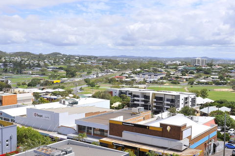 Highpoint International - Accommodation Newcastle 0
