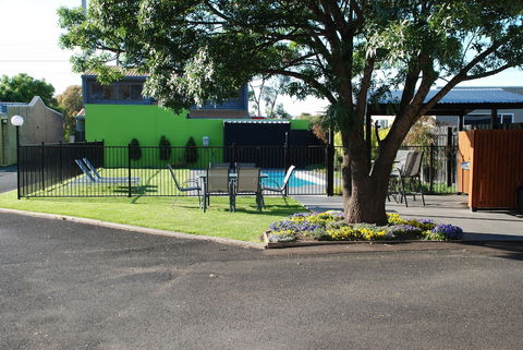 Mitchell On Main Motel & Apartments - Accommodation Newcastle 1