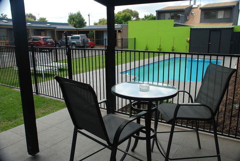 Mitchell On Main Motel & Apartments - Accommodation Newcastle 2