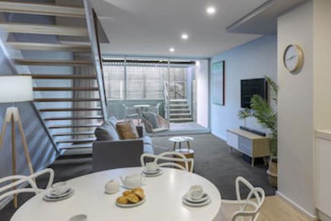 Oaks Nelson Bay Lure Suites - Accommodation Newcastle 0