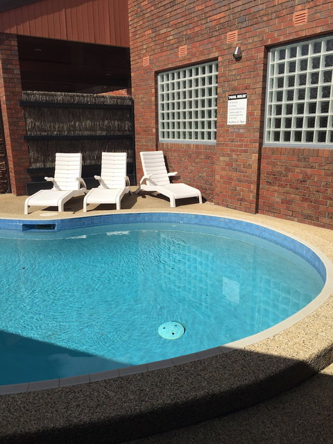 Hotel Bruce County - Accommodation Newcastle 1