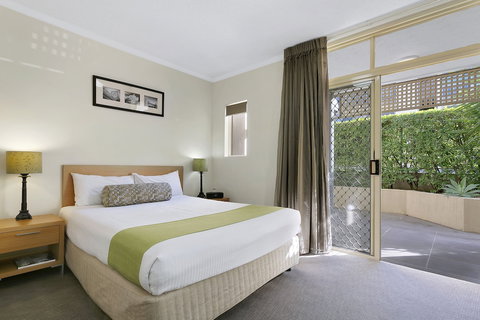 Quest On Story Bridge - Accommodation Newcastle 6