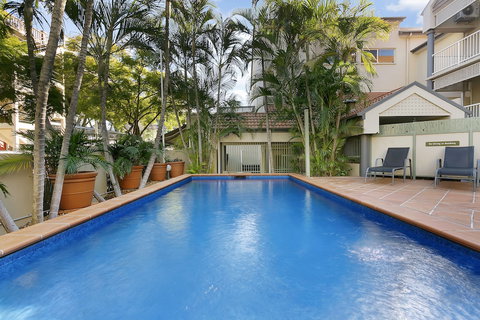 Quest On Story Bridge - Accommodation Newcastle 2