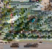 Palms City Resort - Accommodation Newcastle