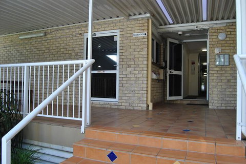 Budds Beach Apartments - Accommodation Newcastle 2