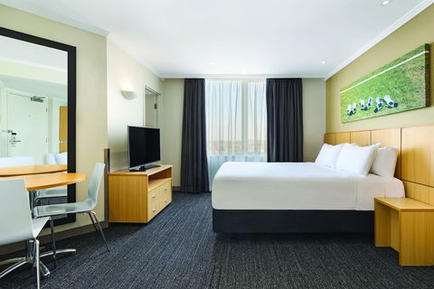 Travelodge Hotel Bankstown Sydney - Accommodation Newcastle 5