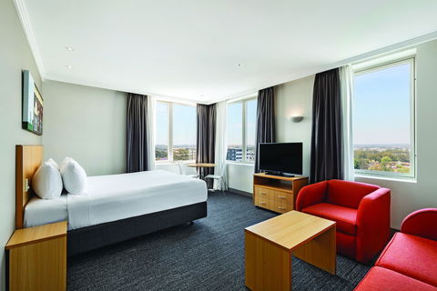 Travelodge Hotel Bankstown Sydney - Accommodation Newcastle 4