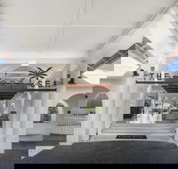 Mantra PortSea - Accommodation Newcastle