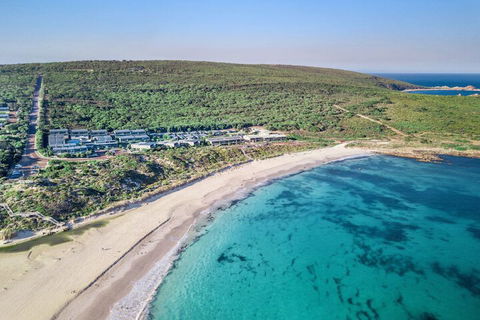 Smiths Beach Resort - Accommodation Newcastle 1