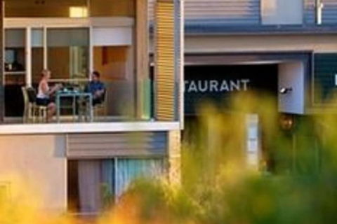 Smiths Beach Resort - Accommodation Newcastle 2