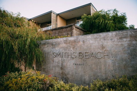 Smiths Beach Resort - Accommodation Newcastle 7