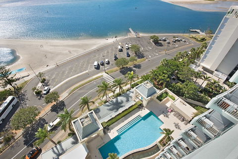 Grand Apartments - Accommodation Newcastle 2