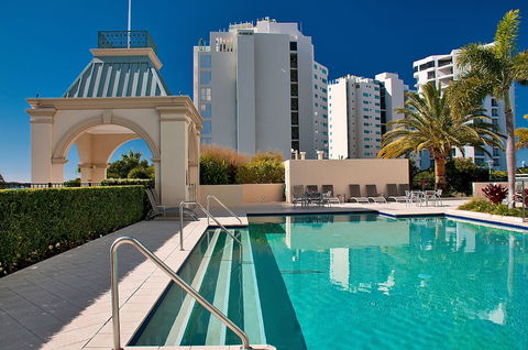 Grand Apartments - Accommodation Newcastle 3