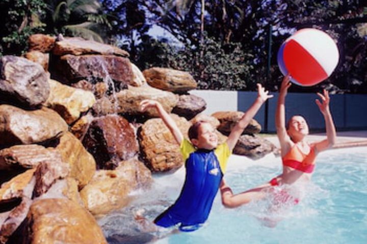 Manoora QLD Accommodation Newcastle
