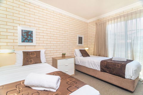 Santa Fe Motel & Holiday Units - Accommodation Newcastle 6