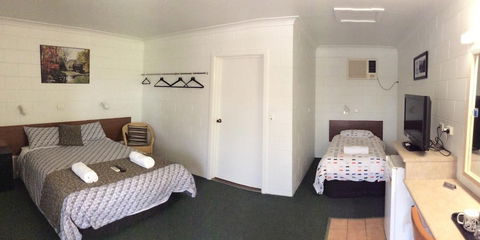 Crossroads Motel - Accommodation Newcastle 5