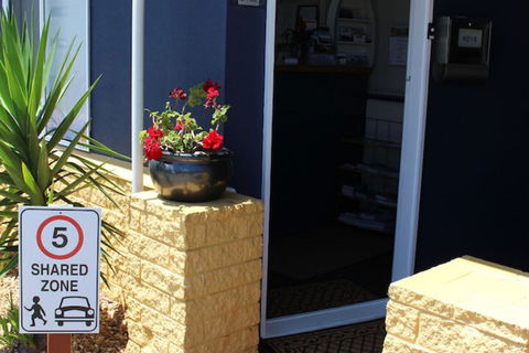 Golden Terrace Holiday Park - Accommodation Newcastle 2