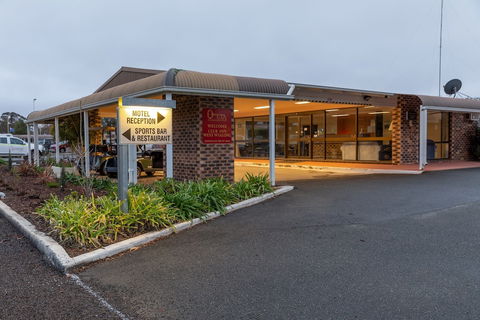 Club Inn Motel - Accommodation Newcastle 0