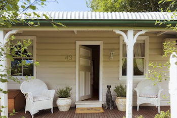 Illalangi Boutique Cottage - Accommodation Newcastle 0