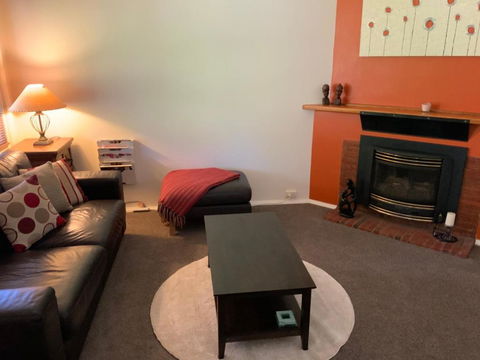 Oats Cottage - Accommodation Newcastle 6