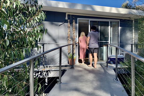 Sunrise On Falie - Accommodation Newcastle 6