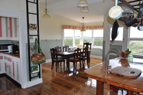 Beths Cottage Roaring 40s - Accommodation Newcastle 5