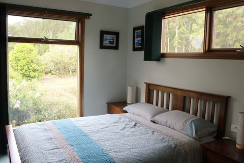 Eagles Roost Farmstay B & B - Accommodation Newcastle 5