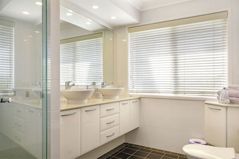 Valley View Bed & Breakfast - Accommodation Newcastle 5