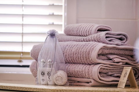 Valley View Bed & Breakfast - Accommodation Newcastle 2