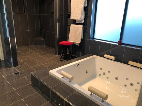 The Glen - Accommodation Newcastle 1