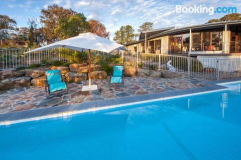 The Linden Bed & Breakfast - Accommodation Newcastle 6