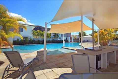 Coolum Villas - Accommodation Newcastle 5