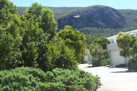 Coolum Villas - Accommodation Newcastle 6