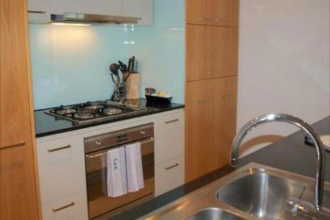 Docklands Prestige Apartments - Accommodation Newcastle 4