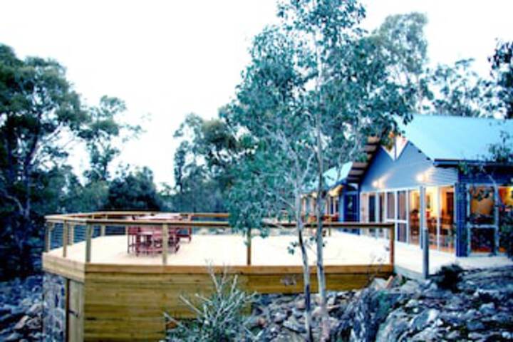Arthurs Lake TAS Accommodation Newcastle