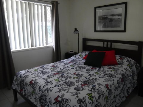 Bottlebrush B&B - Accommodation Newcastle 2