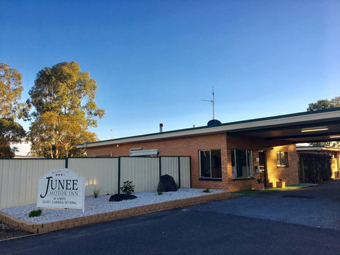 Junee Motor Inn - Accommodation Newcastle 2